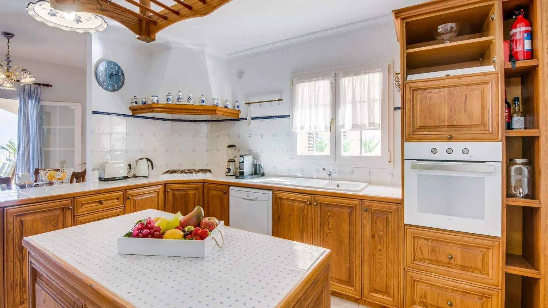 Elegant Holiday Villa With Private Pool 阿尔库迪亚 西班牙