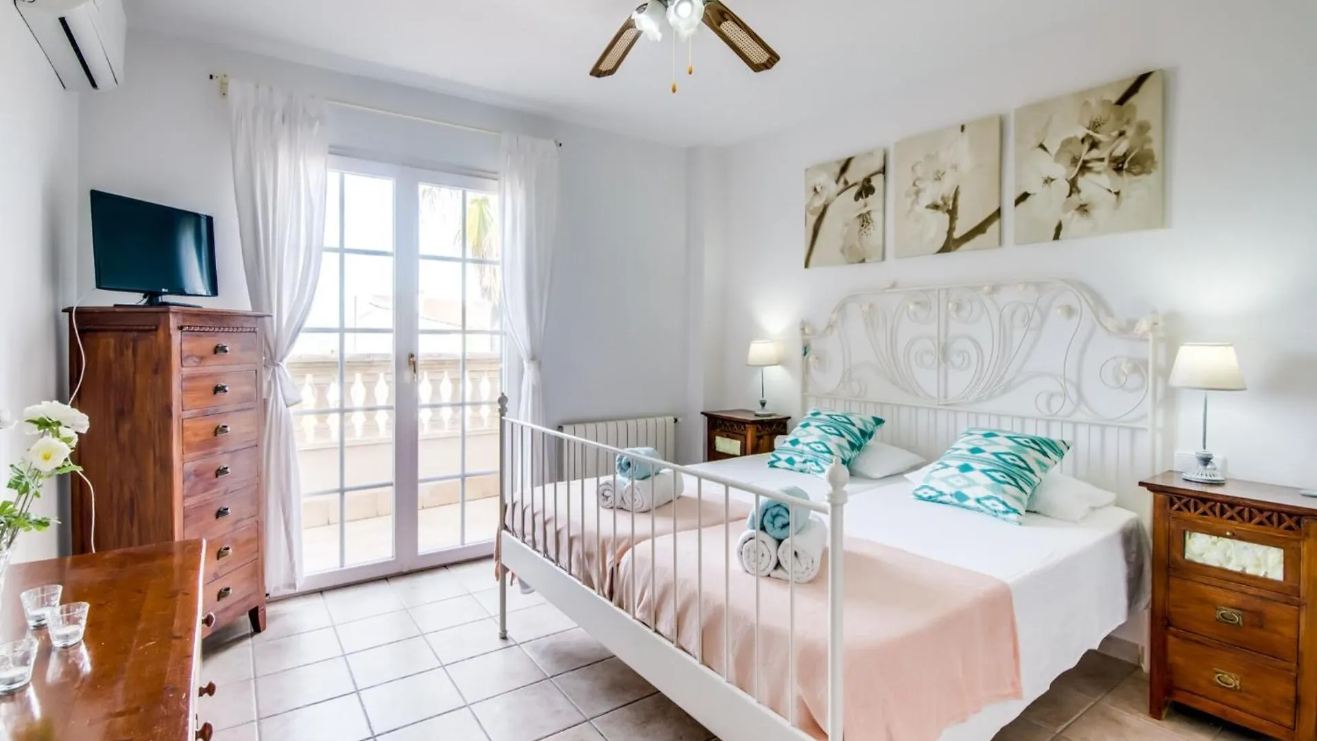 度假居 Elegant Holiday Villa With Private Pool 阿尔库迪亚